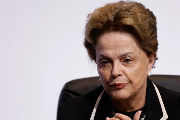 CVM absolve Dilma em caso da compra da Refinaria de Pasadena pela Petrobras