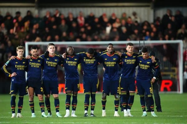Jornal inglês critica queda do Arsenal na Copa da Liga Inglesa