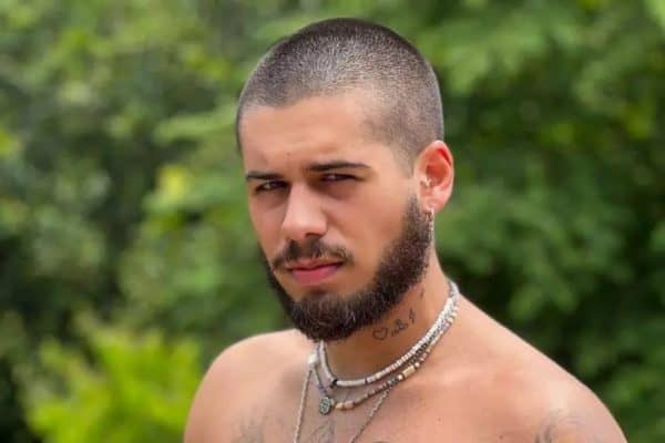 Zé Felipe conta que recebeu diagnóstico de síndrome após fortes dores