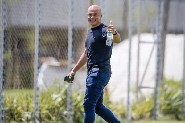 Júlio César diz que Corinthians está preparado para superar momento difícil
