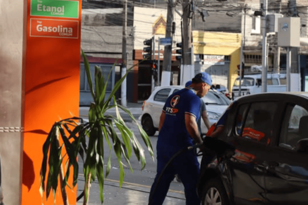 Posto investigado pela PF no Tatuapé vira Pitstop e promove picanha com Vampeta