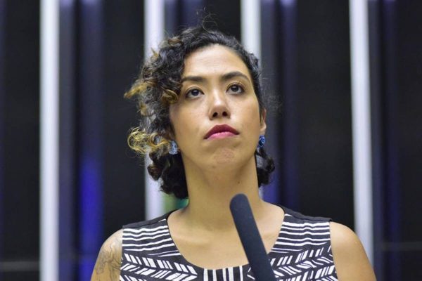 Chefe de gabinete de Talíria (PSOL) é preso em operação contra exploração sexual