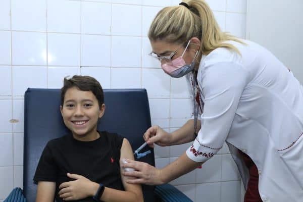 Dengue no DF: 45 mil jovens ainda estão com o esquema vacinal incompleto