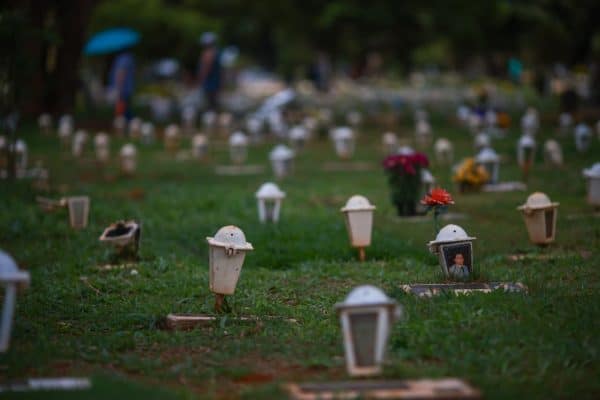 Dia de Finados: confira os horários de funcionamento dos cemitérios do DF