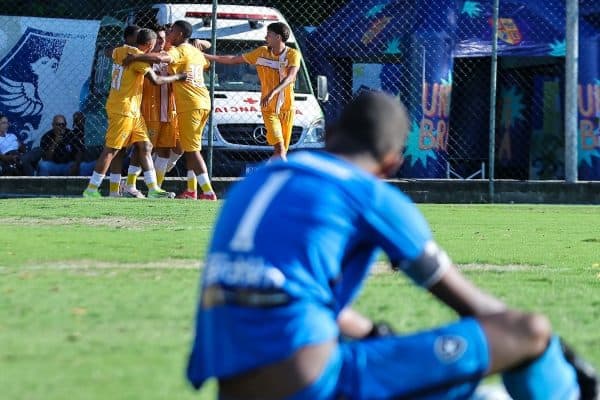 Copa Atlântico Sub-19: Brasiliense domina o Botafogo e estreia vencendo
