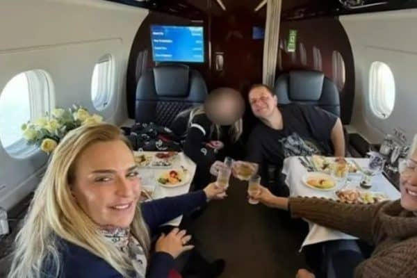 Lulinha sobre festa de ex-ministro: “prostitutas também merecem champanhe”