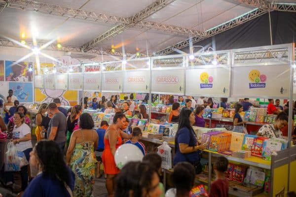 Festa Literária Internacional de Maricá homenageia Marilena Chauí