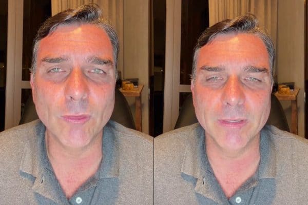 Nos EUA, Flávio faz live e volta a contestar o resultado das eleições