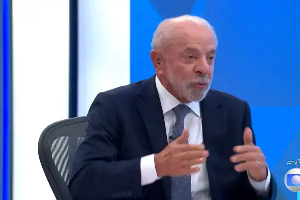 Lula diz “não sabia” que seu próprio governo não reajustou o Bolsa Família; eleição o fez lembrar dos pobres